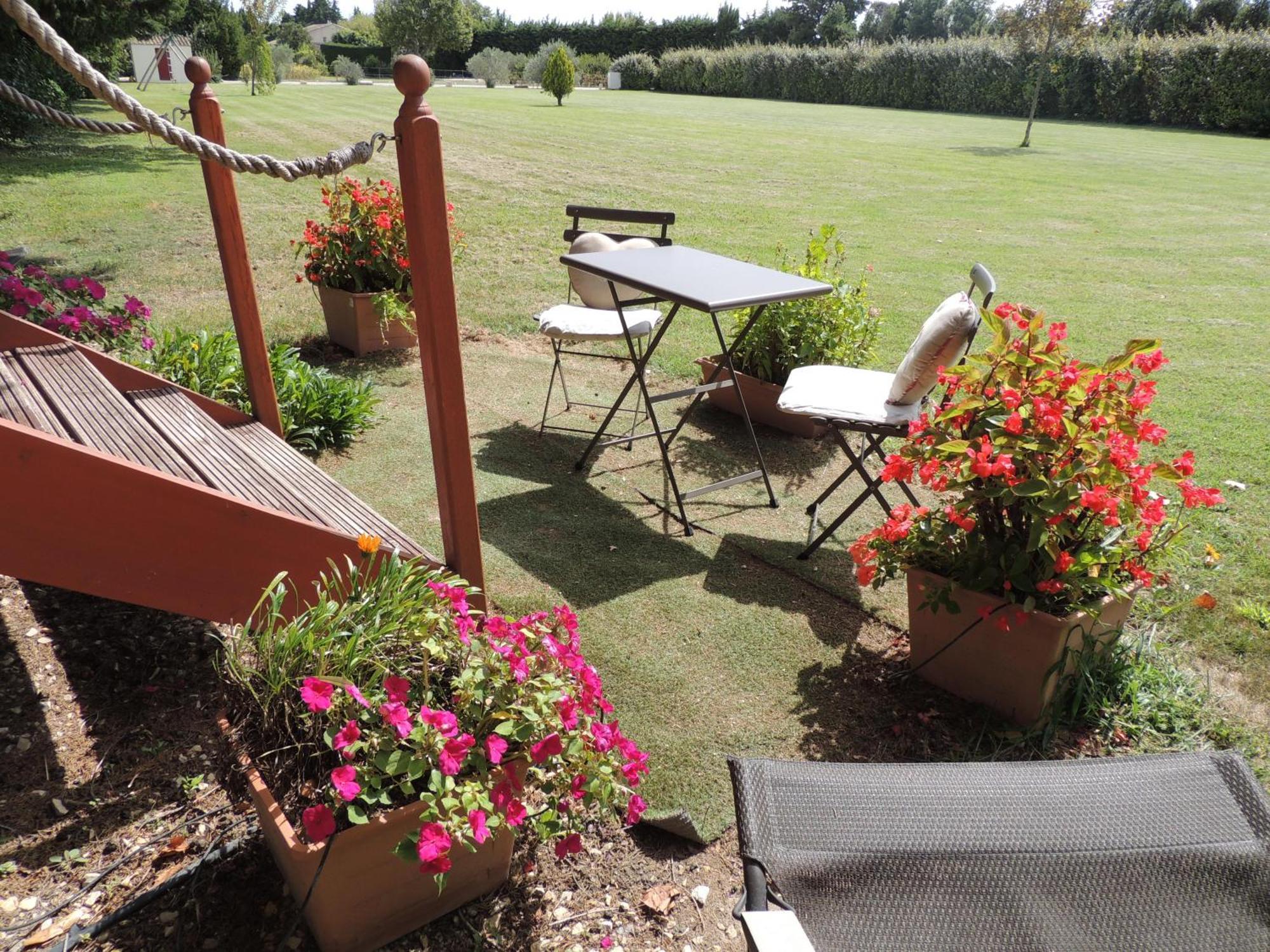 Roulotte Du Soleil - Mas Du Soleil Holiday home Eyragues